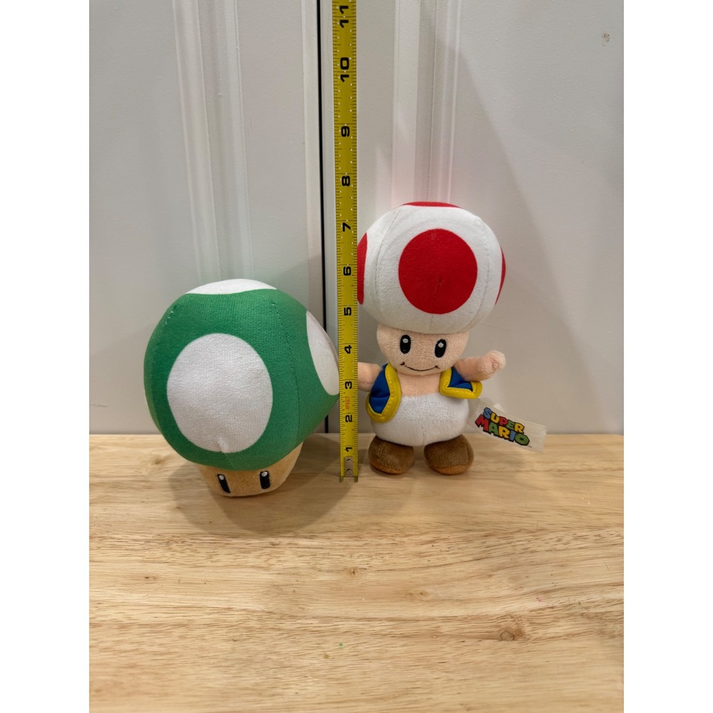 Super Mario Toad 1 UP Plush 2021 - Picture 6 of 6